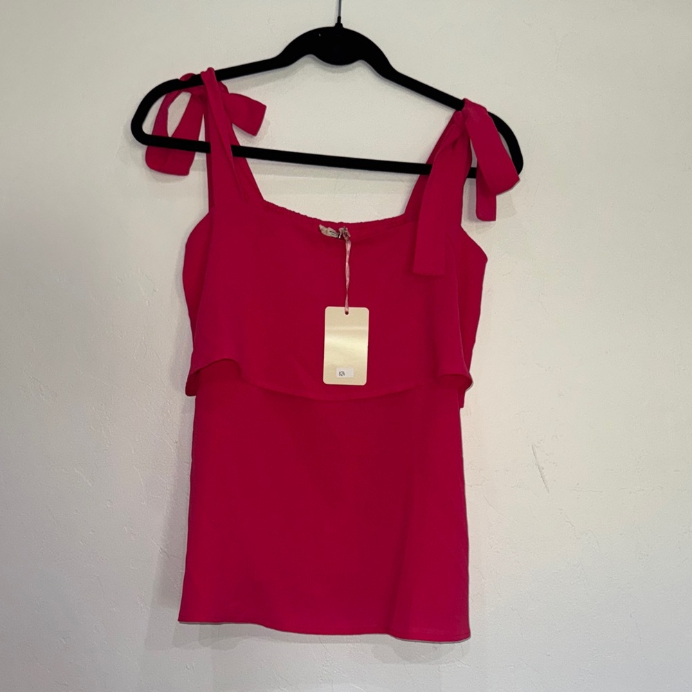 Entro Fuchsia Sleeveless Tank Top. NWT